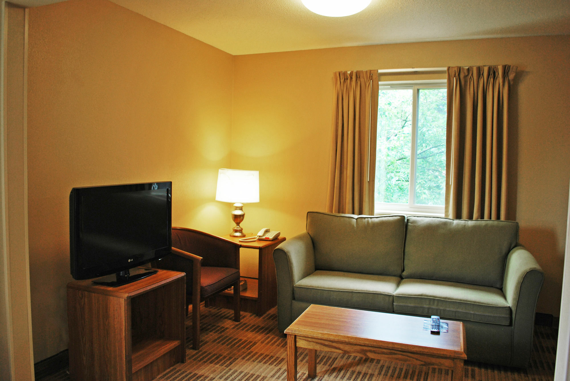 Welcome Suites Hazelwood Extended Stay Hotel Exterior photo